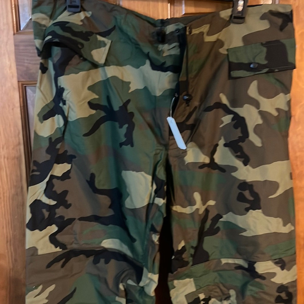 New Orc Industries Army Camouflage Mens Nylon Pants L NWT Unique Rare
